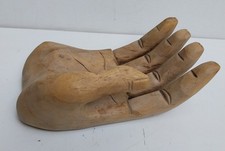 Alte handgeschnitzte Skulptur