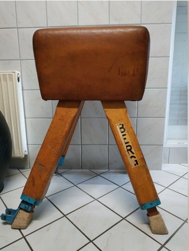 Sportgerät bock turnen - bock,