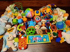 Spielzeugpaket Baby Kleinkind