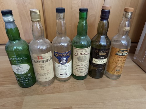 Leere whiskyflaschen - leere,