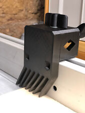 Federkamm/ Niederhalter für