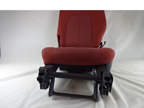 Einzelsitz hinten links - hinten,