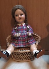 Schöne alte Puppe von