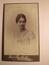 Feuerbach - junge Frau -