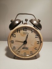 Sovietische Serkisof Wecker