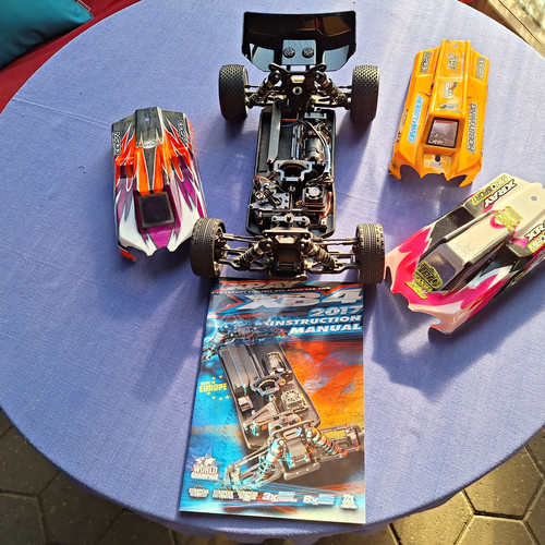 Xray elektro rc chassis - 1:10,
