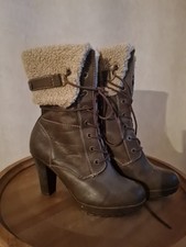 s.Oliver Damen Stiefel, Braun