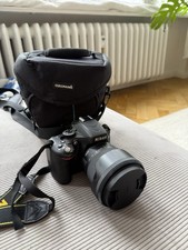 Nikon D5100 Set 1x Sigma 17 70mm F/2.8 4.0  2x Nikon Objektive 2 Akkus Sehr Gut