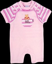 Disney WINNIE THE POOH Baby Mädchen rosa T-Shirt & Latzhose Set Größen 0-9 Monate