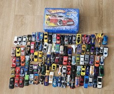 104x Hot Wheels + Small