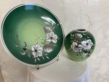 Teller Zierteller und Vase