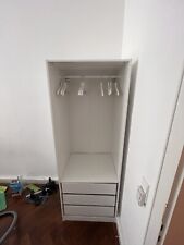 Top Ikea Schrank, mit unglaublich geräumigen Schubladen in wunderbarem Zustand 