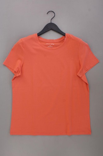 Christian berg t shirt - ✨,
