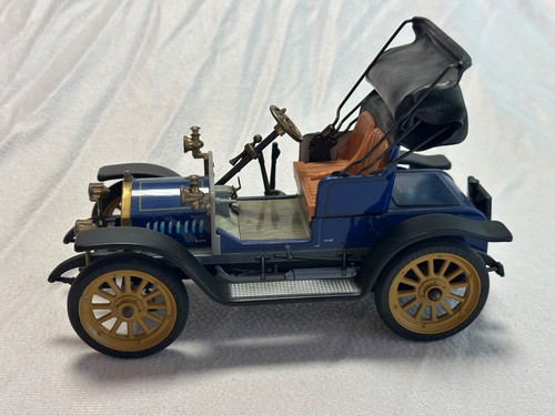 Opel doktorwagen 1909 - opel, schuco