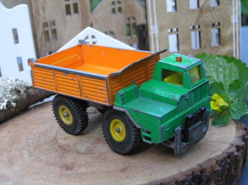 Alter faun muldenkipper siku - muldenkipper,