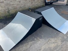 Premium Roll-In.co Skate Rampe, große 2 Fuß hoch Viertelrohr bereit gebaut & lackiert