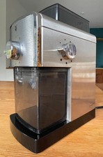 WMF Kaffeemühle Stelio Edelstahl/Cromargan Scheibenmahlwerk aus Stahl