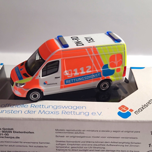 Herpa mercedes krankenwagen - herpa,