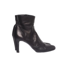 Enrico Antinori, Stiefeletten