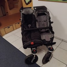 Schöner Zwillingswagen von TFK