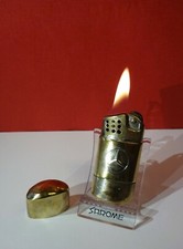 Altes KW KARL WIEDEN Benzinfeuerzeug Sturmfeuerzeug MERCEDES BENZ Rarität Brennt