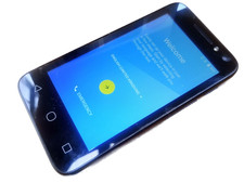 Alcatel PIXI 4 (4034D) – 4"