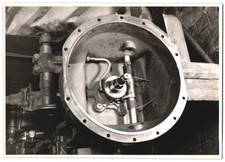 Fotografie HELA Hermann Lanz Aulendorf, Kupplungsglocke vom Motor Typ D38 für T 