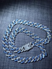 silberne panzerkette mit