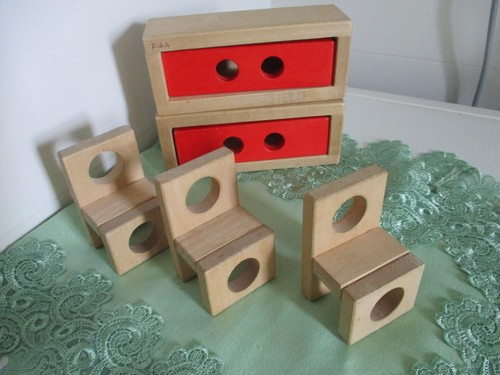 Puppenstubenmöbel 2 x - ,