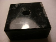 alter Sockel Marmor