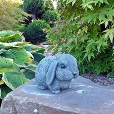 Steinfigur Hase Schlappohr