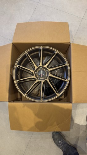 Motec aventus bronze - motec,