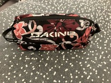 Federmäppchen Dakine Mädchen