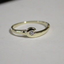 333 Gelbgold-Ring mit Zirkonia - Weite  53 - 0,9g -  (G21)