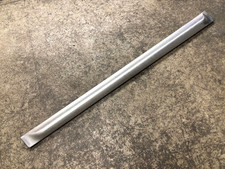 BREITE Türleiste vorne links