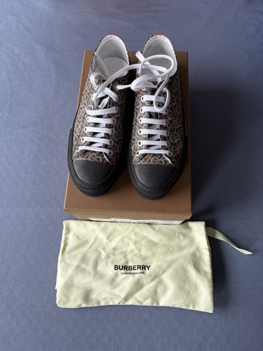 Burberry sneaker - burberry,
