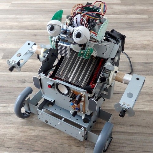 Combot microsoft humanoid - |,