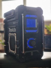Makita Radio BLACK EDITION BLUETOOTH DMR 106 + Netzteil