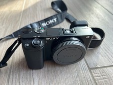 Sony Alpha ILCE-6000 24.3 MP Digitalkamera - Schwarz (Nur Body)