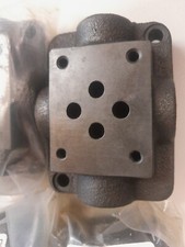 1  Stück Grundplatte für