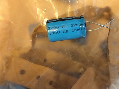 Vishay low esr 220uf 100v - esr,