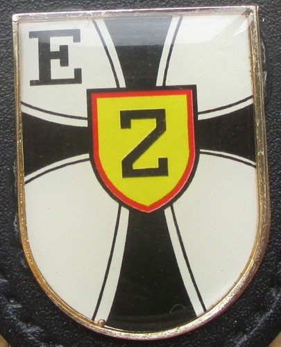 Brustanhänger