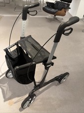 Russka Rollator Vital Carbon Schwarz, 62 cm Sitzhöhe