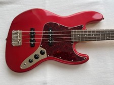 E Bass  Squier by Fender CV