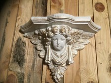 Große Konsole Engel