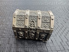 Antiker Zinn Aschenbecher - Schatzkiste - aus Japan - ca- 7,5 x 5,7 x 5,8 cm