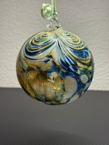 Glaskugel mundgeblasen
