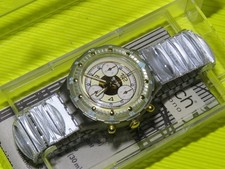 Swatch Mid-Size Aqua Chrono -