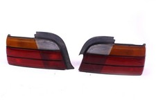 Paar Rückleuchten links