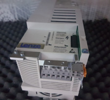 Lenze Vector 8200  E82EV302K4C   3,0kW   E82EV302_4C Id.-No: 13436485